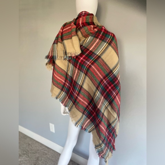 Plaid scarf/shawl - Picture 6 of 10